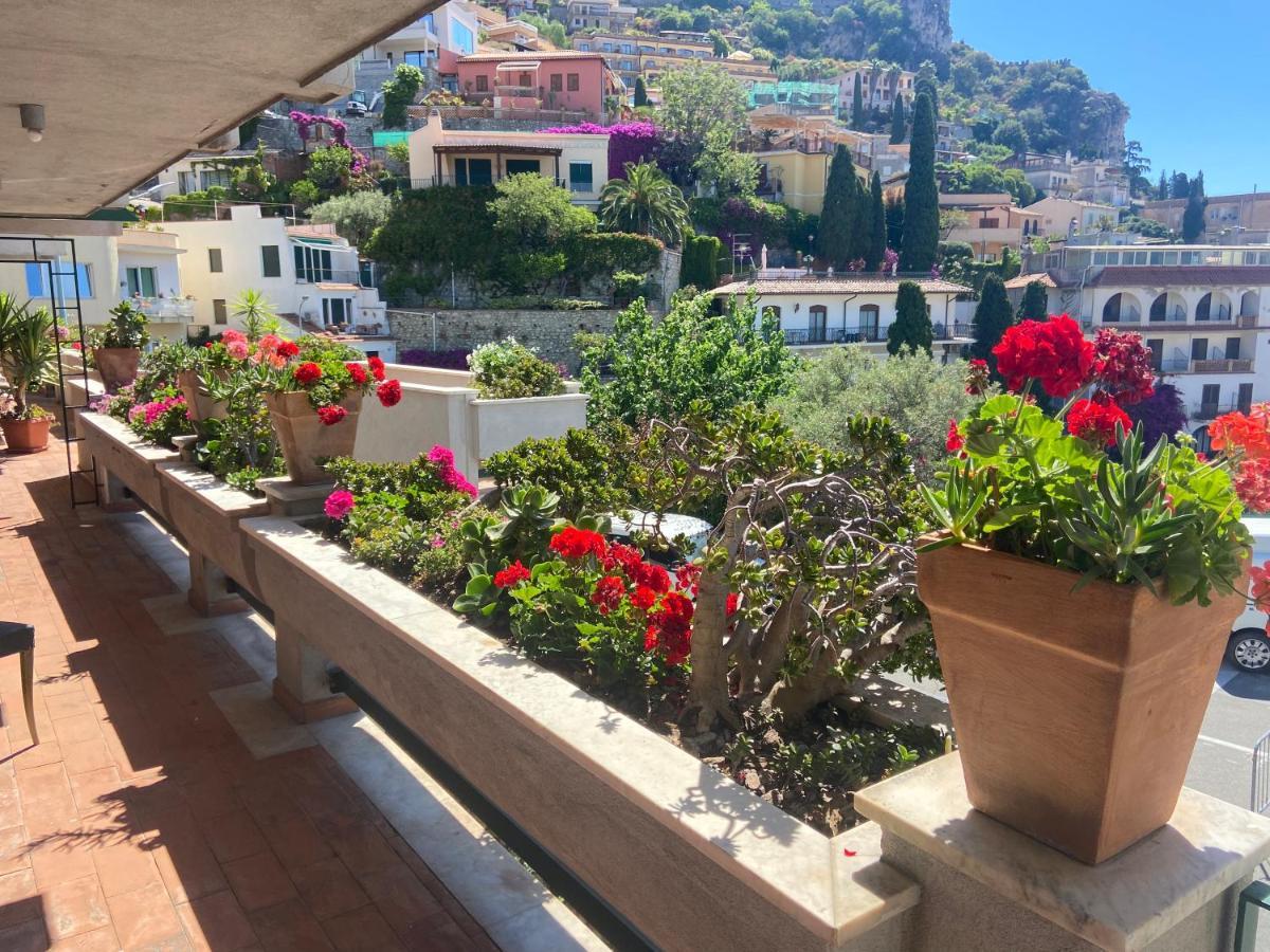 Villa Centaurea Apartment With Private Parking Taormina Exteriör bild