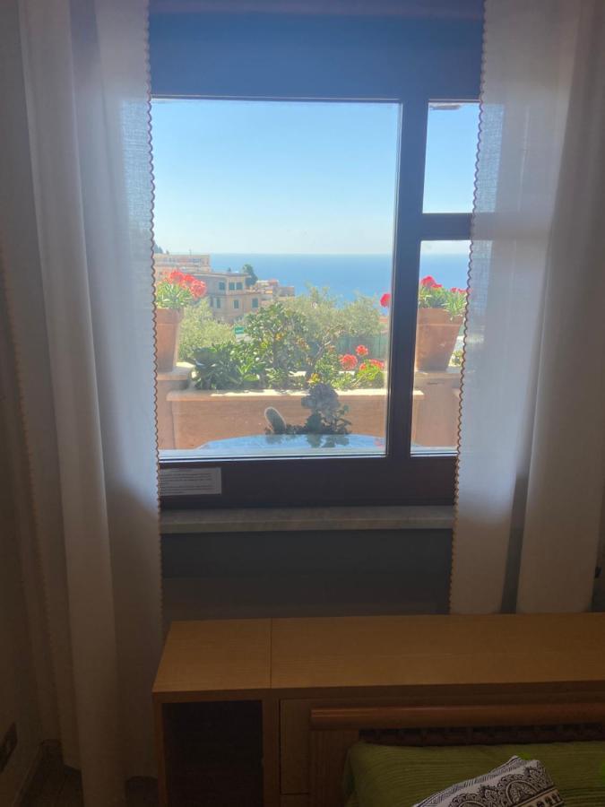 Villa Centaurea Apartment With Private Parking Taormina Exteriör bild